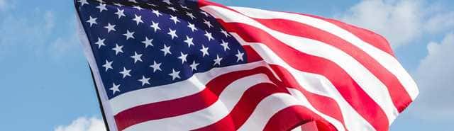 bandera flameando usa